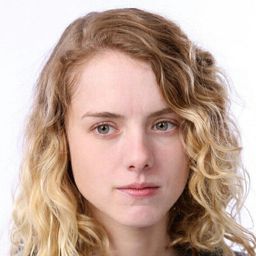 Laura Slade Wiggins 飾演 Maddie Reynolds