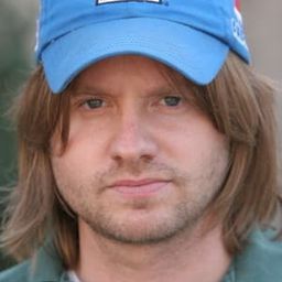 Oren Skoog - 改造先生演員 飾演Bob Austin