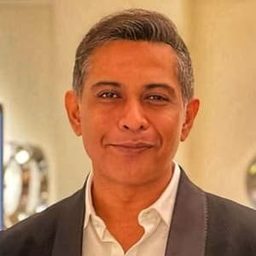 Gaurav K Sharma 飾演 Imran Aziz