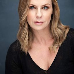 Michelle Lefler - Listen演員 飾演Dolphin Woman