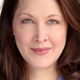 凱特琳·霍普金斯 飾演 Self