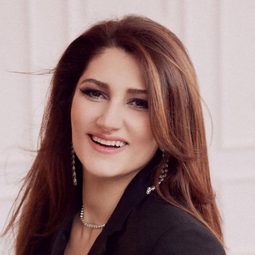 Dinara Alieva - Puccini La Rondine演員 飾演Magda