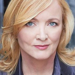 Carolyn Scott - Let's Go Luna!: Luna's Christmas Around the World演員 飾演Luccie Hopper (Voice)