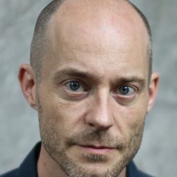 詹姆士·拉沃 飾演 Earl