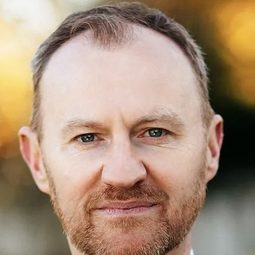 馬克·蓋提斯 - 街頭舞會演員 飾演Doctor MacLean