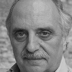 Alessandro Bressanello 飾演 Bellamonti