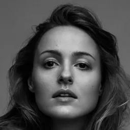 溫娜特雲絲薇 - 奧海姆一家演員 飾演Lene