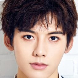 鄧超元 飾演 Guo Zhijun