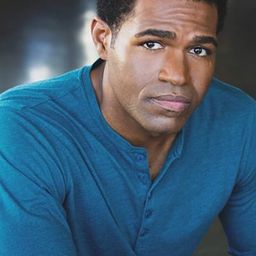 Jarvis W. George - 死亡留言演員 飾演Resident Advisor