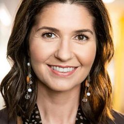 Brittani Ebert 飾演 Nurse Stephanie