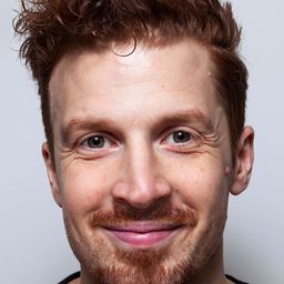 Staffan Kolhammar - 醜繼妹演員 飾演Budbringer