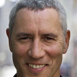 瑞夫·赫佛斯 飾演 Guido