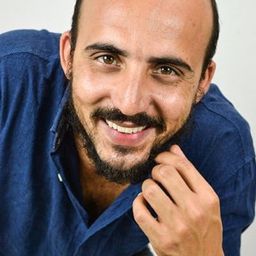 馬西奧·費謝爾 飾演 Decano