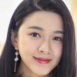 江嘉敏 - 野犬與貓咪演員 飾演Elder Sister