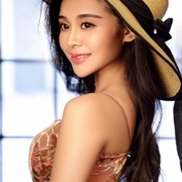 陳圓媛 飾演 Su Man