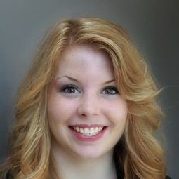 Elisebeth Peters 飾演 Jewel