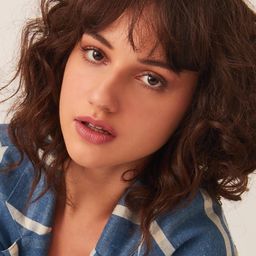 薩米雅·帕斯科托 飾演 Vivi