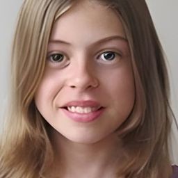 Pauline Haugness 飾演 Lola Arendt