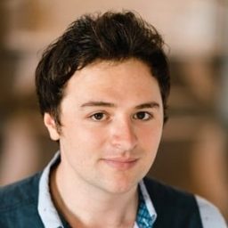 Joshua Owen Mills 飾演 Don Gaspar