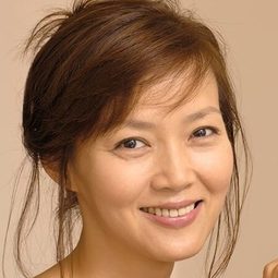 葛西 依子 飾演 Minami's Mother