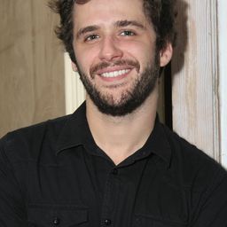 吉爾·科爾賀 飾演 Fernando