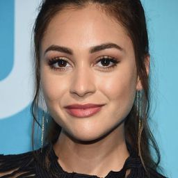 琳賽·摩根 飾演 Rose Corley