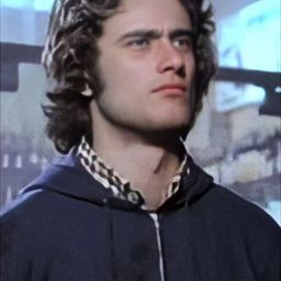 Marco Stefanelli 飾演 Benedetti