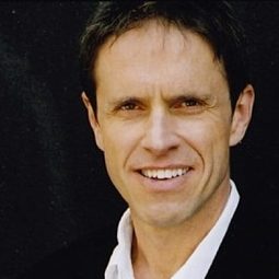 James Downing - 充分揭露演員 飾演FBI Agent 2