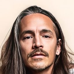 Brandon Boyd 飾演 Self