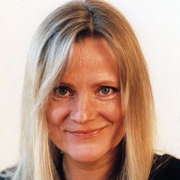 Ulla Skoog - The Dog That Smiled演員 飾演Klassföreståndaren