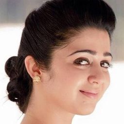 查米·考爾 飾演 Amrita / Amrutha