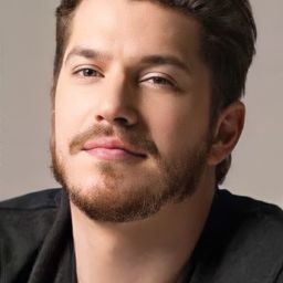 Caio Paduan 飾演 Dr. Victor