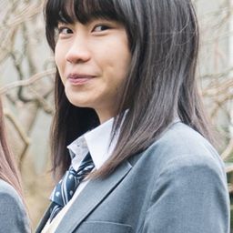 伊藤くらら - 狂い華演員 飾演Moe Iida