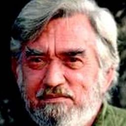 Hugo van Lawick 飾演 Self (archive footage)