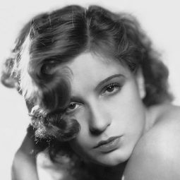 Lili Damita 飾演 Lili Damita (uncredited)