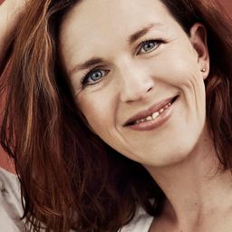 Nanna Schaumburg-Müller 飾演 Pelle's Teacher