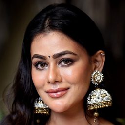 Sneha Gupta 飾演 Special Appearance