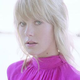 Alyssa McClelland 飾演 Chantelle