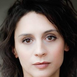 Lana Ettinger - The Other Son演員 飾演Female Officer