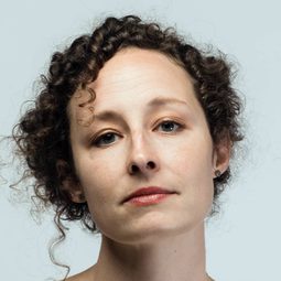 Megan Mercier - Caitlin Plays Herself演員 飾演Megan