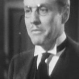 Harold Minjir 飾演 Hal Grayson