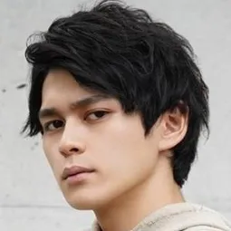 眞栄田 郷敦 - 東京復仇者演員 飾演Takashi Mitsuya