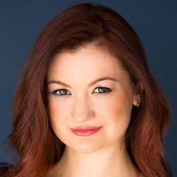 Leah McKendrick - 舊年暑假搞乜鬼編劇