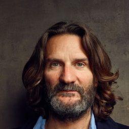 Frédéric Beigbeder - 愛情只能持續三年導演