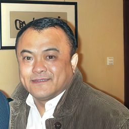 Liu Xiaobao 飾演 Boss Yao