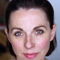 Angelica Sarre - 當愛再來的時候演員 飾演La doctoresse