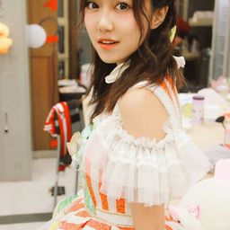 Feng Xinduo 飾演 Dragon Girl