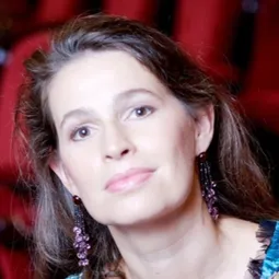 蘇菲．科赫 飾演 Komponist