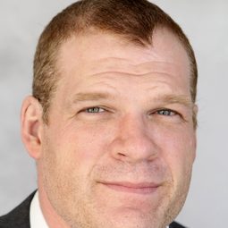 Glenn Thomas Jacobs - 非禮勿視演員 飾演Jacob Goodnight