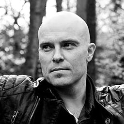 Adam Nevill - 戰慄公寓編劇